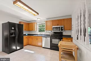 8196 Oakglen Rd, Manassas, VA 20110 - Photo 13