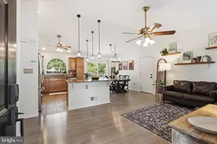 10323 Amberleigh Ct, Manassas, VA 20110 - Photo 5
