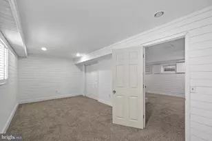 8909 Weir St, Manassas, VA 20110 - Photo 25