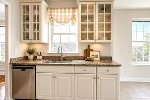9204 Charleston Dr, Manassas, VA 20110 - Photo 3