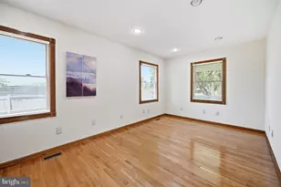 8905 Tudor Ln, Manassas, VA 20110 - Photo 17