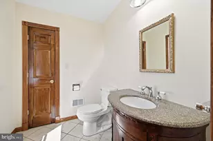 8905 Tudor Ln, Manassas, VA 20110 - Photo 19