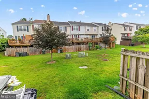 8449 Georgian Ct, Manassas, VA 20110 - Photo 17