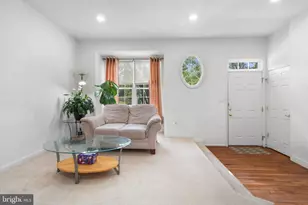 10278 Butternut Cir, Manassas, VA 20110 - Photo 3
