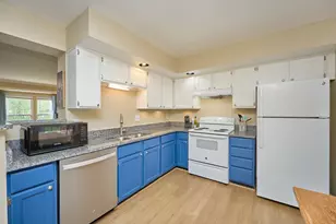 9711 Sassafras Ct, Manassas, VA 20110 - Photo 7
