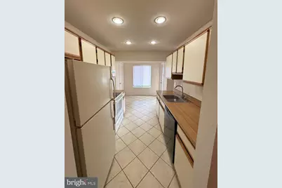 8383 Buttress Lane #102, Manassas, VA 20110 - Photo 5