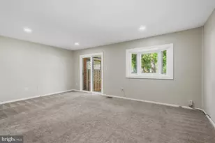 9198 Laurelwood Ct, Manassas, VA 20110 - Photo 15