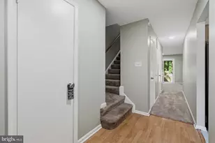 9198 Laurelwood Ct, Manassas, VA 20110 - Photo 17
