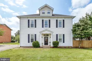 8753 Signal Hill Rd, Manassas, VA 20110 - Photo 1