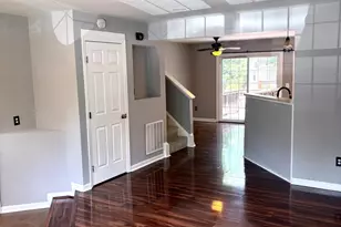 10203 Calypso Dr, Manassas, VA 20110 - Photo 3