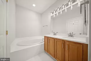 8297 Gaither St, Manassas, VA 20110 - Photo 27