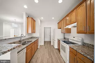8297 Gaither St, Manassas, VA 20110 - Photo 19