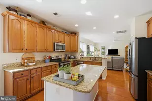 8356 Gaither St, Manassas, VA 20110 - Photo 9