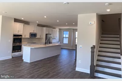 9878 Hopkins Loop, Manassas, VA 20110 - Photo 5