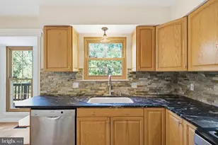 9316 Waterford Dr, Manassas, VA 20110 - Photo 7