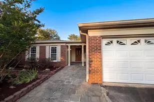 8947 Rosewood St, Manassas, VA 20110 - Photo 35