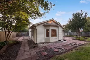 8947 Rosewood St, Manassas, VA 20110 - Photo 5