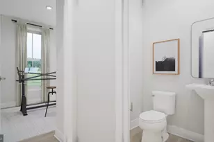 9724 Main St, Manassas, VA 20110 - Photo 11