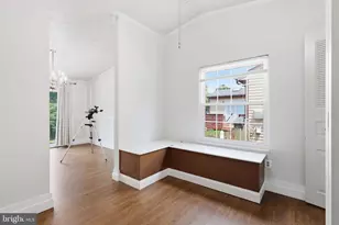 10221 Foxborough Ct, Manassas, VA 20110 - Photo 11