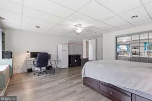 10221 Foxborough Ct, Manassas, VA 20110 - Photo 7