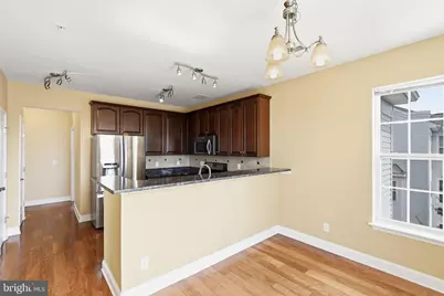 9202 Charleston Drive #402, Manassas, VA 20110 - Photo 7