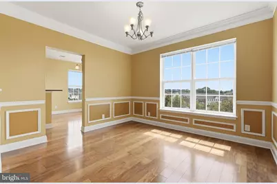 9202 Charleston Drive #402, Manassas, VA 20110 - Photo 3