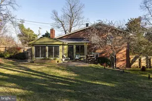 9016 Weir St, Manassas, VA 20110 - Photo 5
