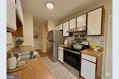 8383 Buttress Lane #302, Manassas, VA 20110 - Photo 13