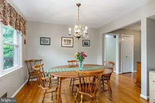 8905 Hazel Dr, Manassas, VA 20110 - Photo 7