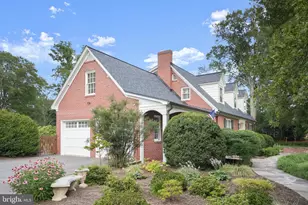 9305 Main St, Manassas, VA 20110 - Photo 11