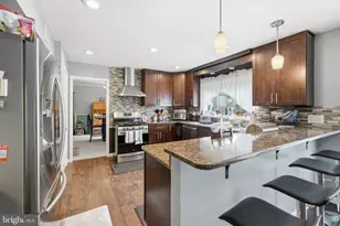 8878 Sweetbriar St, Manassas, VA 20110 - Photo 13