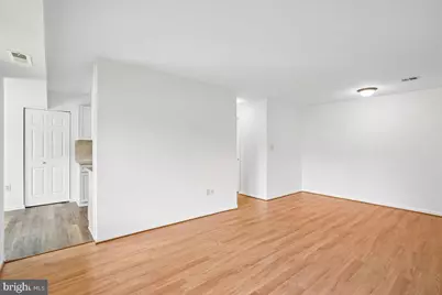 8374 Buttress Lane #103, Manassas, VA 20110 - Photo 5