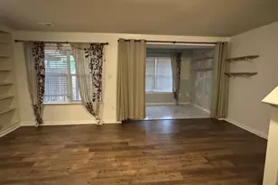 10250 Magnolia Grove Dr, Manassas, VA 20110 - Photo 3