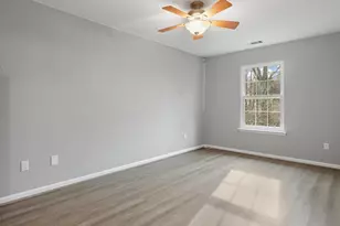 9422 Scarlet Oak Dr, Manassas, VA 20110 - Photo 15