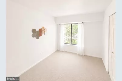 9553 Battery Heights Boulevard #202, Manassas, VA 20110 - Photo 7