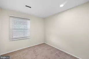 9254 Garnet Ct, Manassas, VA 20110 - Photo 17
