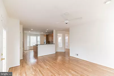 8218 Warfield Street, Manassas, VA 20110 - Photo 9