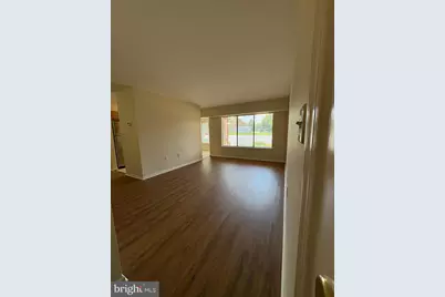 9557 Coggs Bill Drive #104, Manassas, VA 20110 - Photo 5