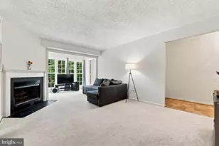 9220 Caspian Way, Manassas, VA 20110 - Photo 5
