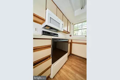 9250 Niki Place #202, Manassas, VA 20110 - Photo 3
