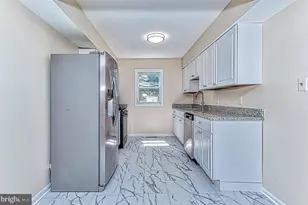 8467 Ivy Glen Ct, Manassas, VA 20110 - Photo 19