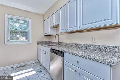 8467 Ivy Glen Court, Manassas, VA 20110 - Photo 17
