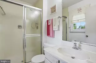 8916 Portner Ave, Manassas, VA 20110 - Photo 9