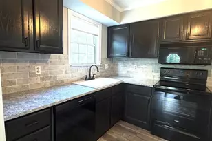 9919 Sugarwood Ln, Manassas, VA 20110 - Photo 13
