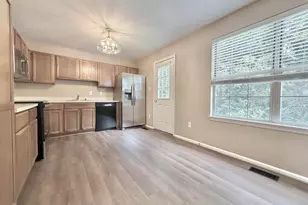 9571 Tudor Oaks Dr, Manassas, VA 20110 - Photo 13