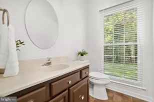 8550 Yoder St, Manassas, VA 20110 - Photo 15