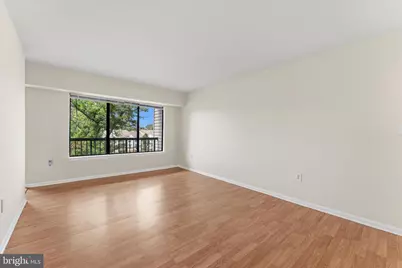 8383 Buttress Lane #302, Manassas, VA 20110 - Photo 3