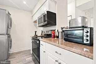 9035 Bonham Cir, Manassas, VA 20110 - Photo 5