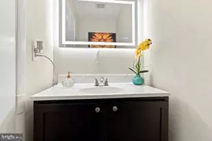 9035 Bonham Cir, Manassas, VA 20110 - Photo 17