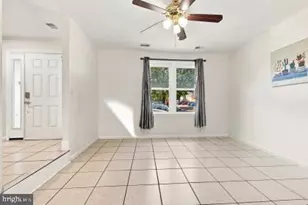9035 Bonham Cir, Manassas, VA 20110 - Photo 7